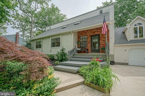 42 Forrest Dr, Erial, NJ 08081-2105