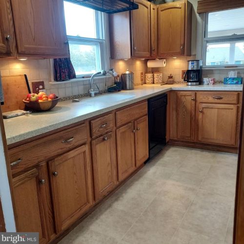 177 Upper Fry Rd, Trenton NJ  08628-2734 exterior