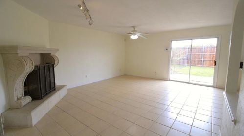 602 Valley View Dr, Allen TX  75002-3216 exterior