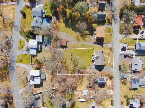 57 Inez St, South Kingstown, RI 02882-3526