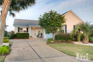 1004 Garden Club Way, Belville, NC 28451-9599