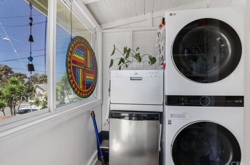 621 Horne St, Oceanside CA  92054-2418 exterior