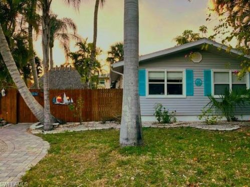 155 Delmar Ave, Fort Myers Beach, FL 33931-3209