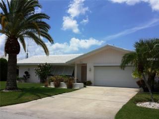 331 Capri Isles Ct, Punta Gorda FL  33950-6403 exterior