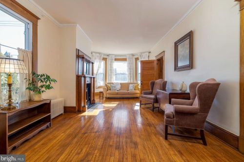 102 High St, Edinburg VA  22824-3084 exterior