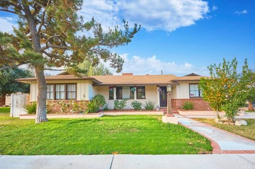 2942 Mary St, Riverside, CA 92506-4232