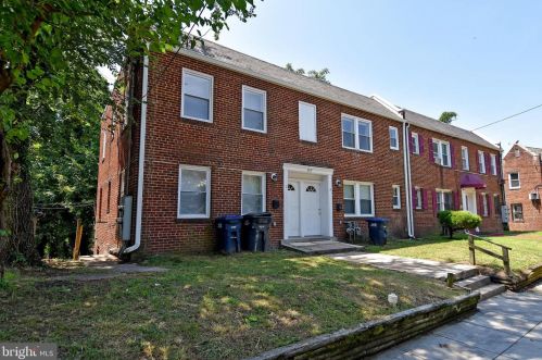459 Orange St, Washington, DC 20032-1624