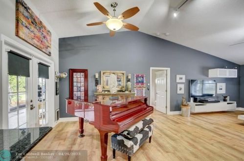 16217 93rd Rd, Town Of Loxahatchee Groves FL  33470-5177 exterior