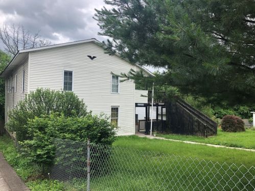 250 Fairview Ave, South Connellsville, PA 15425-3737
