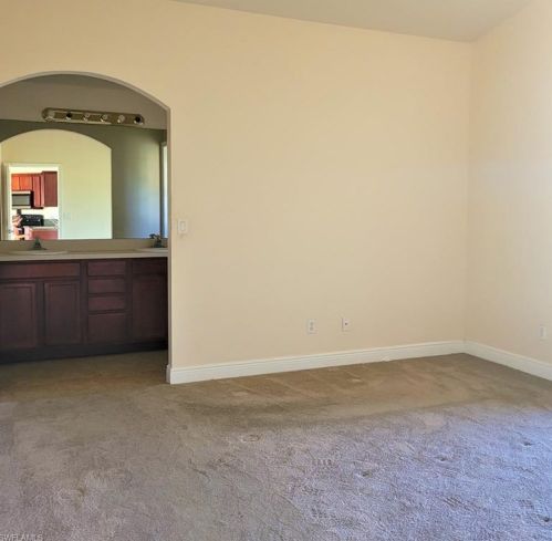 826 Adeline Ave, Lehigh Acres, FL 33971-6571
