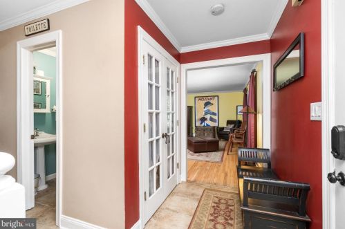 614 Flock Rd, Trenton, NJ 08690-1315