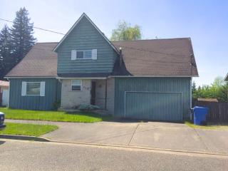 214 16th St, Puyallup, WA 98371-5238