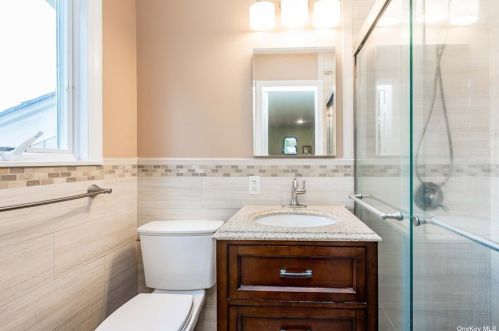 34 Flower Ln, Muttontown NY  11753-2312 exterior