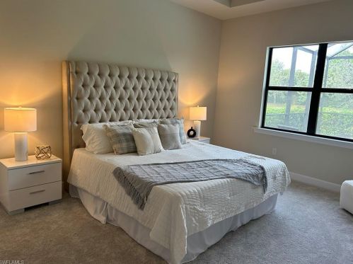 2754 Aviamar Cir, Naples FL 34114-0097 exterior