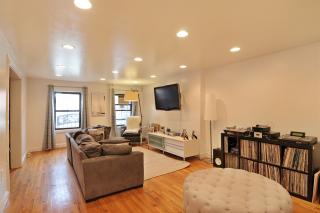 364 Madison St, Brooklyn, NY 11221-1103