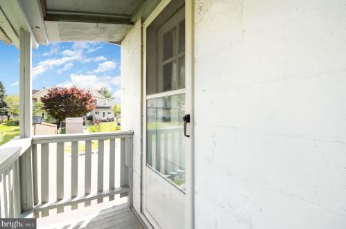 7 2nd St, Highspire PA  17034-1001 exterior