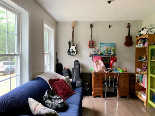 73 Sharon Rd, New Ipswich, NH 03071-3232
