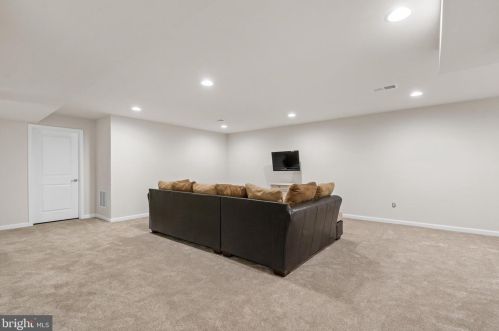 676 Southerness Dr, Blackbird DE  19734-3802 exterior