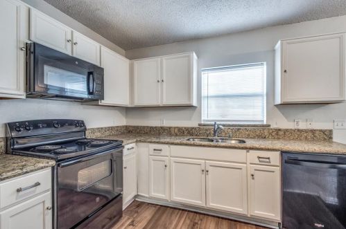 7558 Buford Dr, Dallas TX  75241-5408 exterior