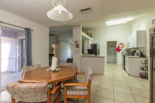 563 Flamingo Ave, Lehigh Acres FL 33974-7509 exterior