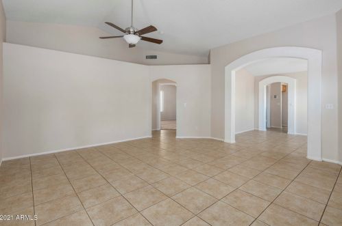 18801 8th Pl, Phoenix AZ 85042-4304 exterior