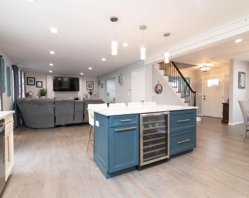 121 Stethem Dr, South Setauket NY  11720-4083 exterior