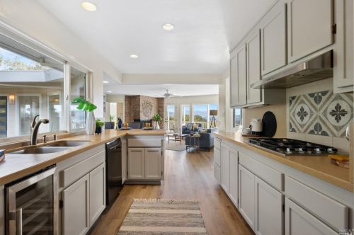 3315 Montecito Ln, Santa Rosa CA  95404-2683 exterior