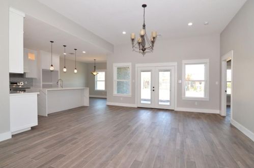 3247 Darvany Dr, Dallas, TX 75220-1613