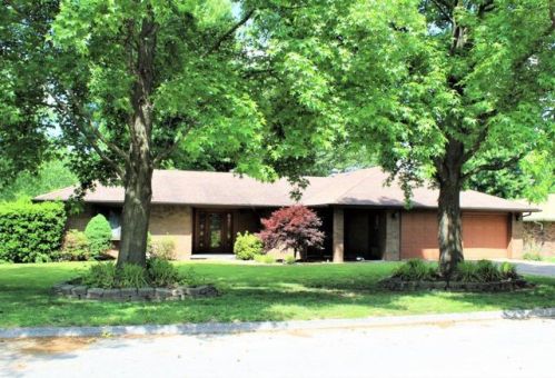 1800 Sunrise St, Bentonville, AR 72712-6952