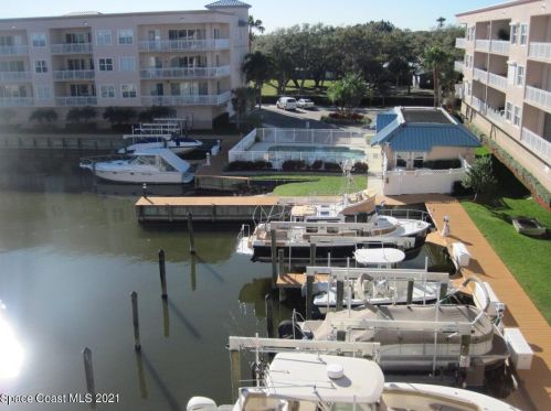 540 Banana River Dr, Merritt Island FL  32952-3044 exterior