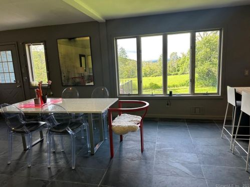 10 Surdan Mountain Rd, West Woods CT  06069-2428 exterior