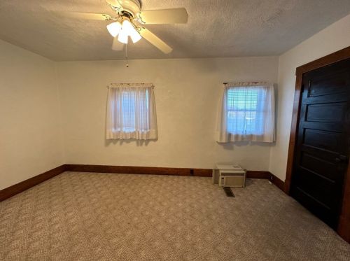 1242 Taylor Ave, New Kensington PA  15068-5531 exterior