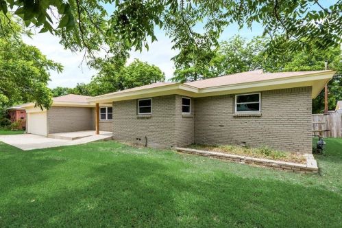 7313 Winnell Way, Fort Worth, TX 76180-8263