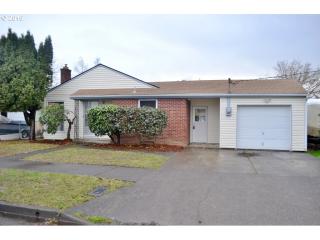 760 Sherman St, Lebanon, OR 97355-4455