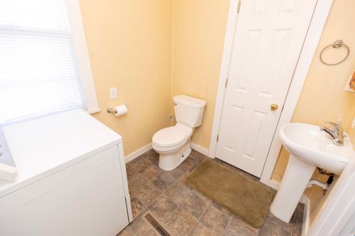 523 Berlin Ave, Mishawaka IN  46544-1503 exterior