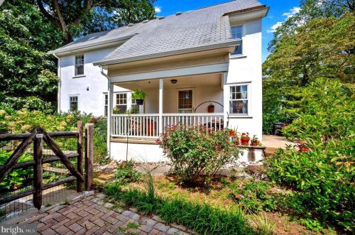 116 Biddle Rd, Paoli, PA 19301-1104