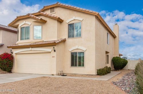 2044 Behrend Dr, Phoenix, AZ 85024-1266