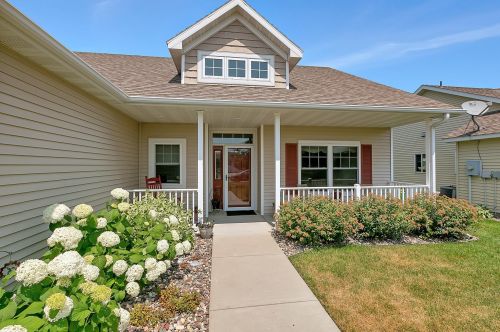 1257 Willow Pond Dr, Saint Cloud, MN 56387-2038