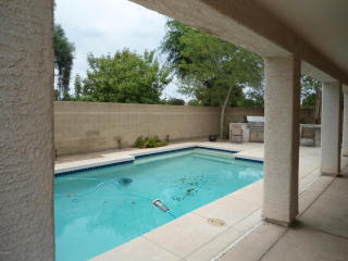 6647 Tonopah Dr, Glendale, AZ 85308-6628