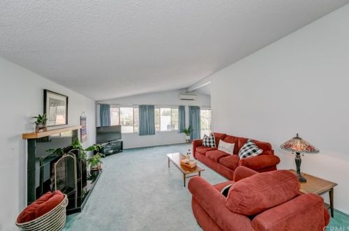 851 Waverly St, Orange, CA 92867-6957