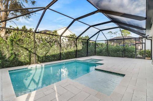 16200 Parque Ln, Naples FL  34110-2826 exterior