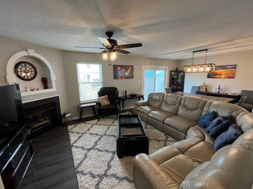 219 Manor View Dr, Manor PA  15665-9731 exterior
