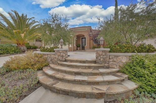 28036 Eddie Ln, Santa Clarita, CA 91350-3693