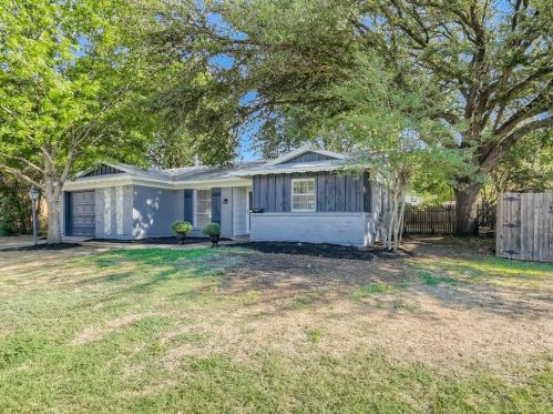 1922 Muret St, Irving, TX 75062-6972