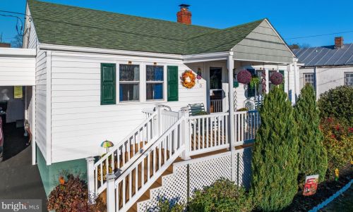 540 Branch St, Strasburg, VA 22657-2023