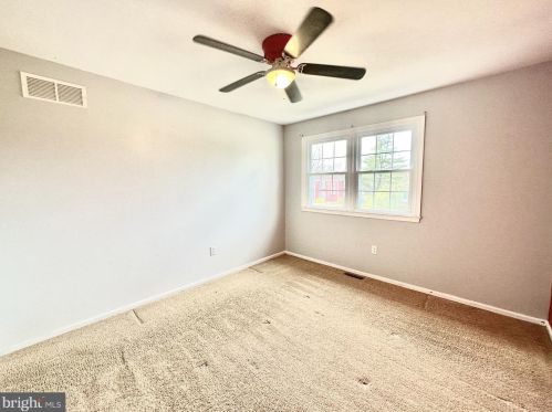 272 Pond Dr, Hockessin DE  19707-9239 exterior