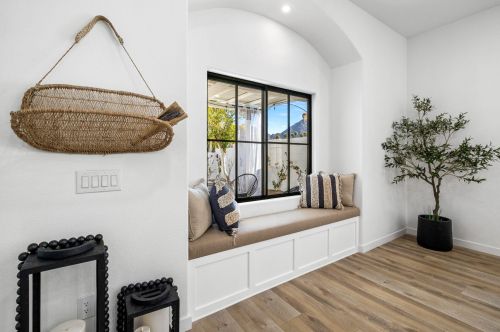 52815 Avenida Alvarado, La Quinta CA  92253-3318 exterior