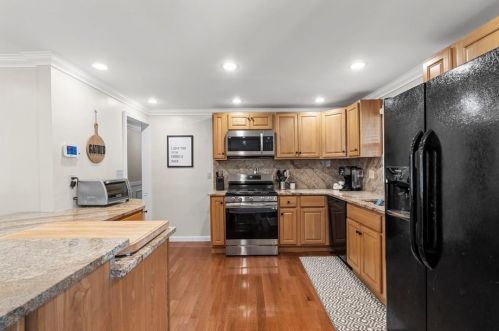 12 Heritage Ln, Trafford PA  15085-1323 exterior