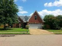 11611 Leewood Dr, Lakeland, TN 38002-5025