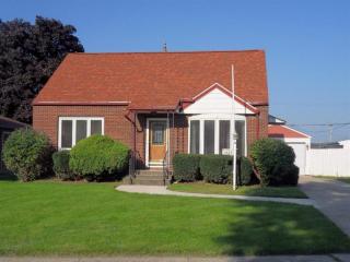 1421 Harriet Ave, Roselle, IA 51401-1319